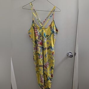 Floral Yellow Love Chesley Medium Midi Dress with Strappy Back EUC Vacation Club